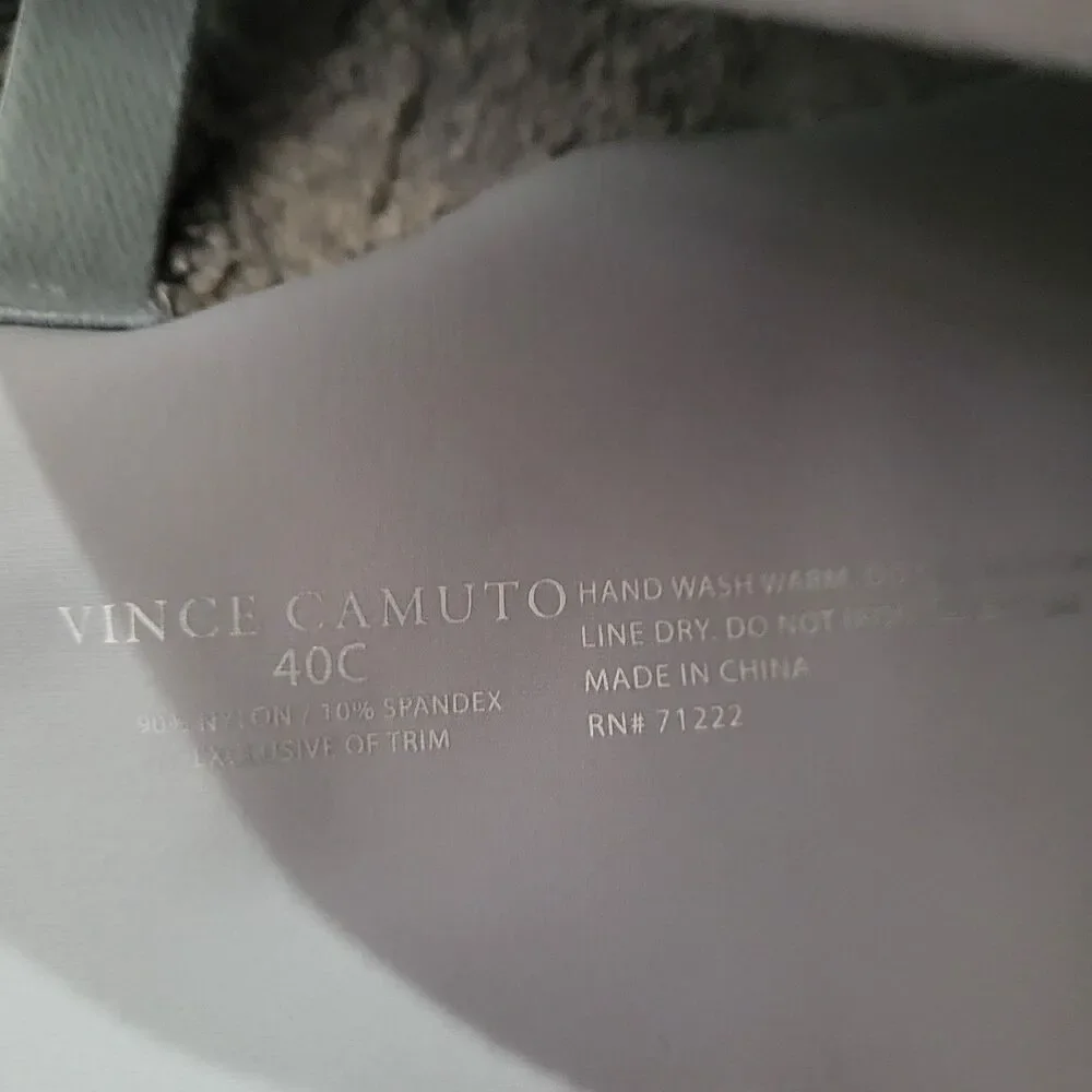 Vince Camuto size 40c